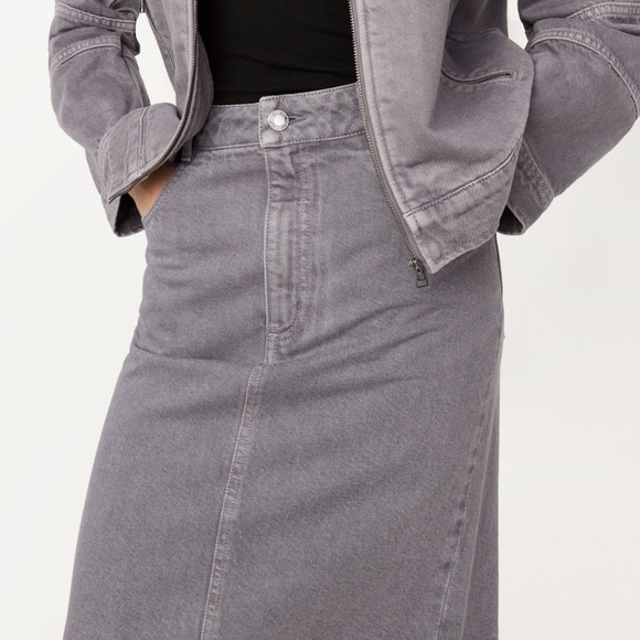 NWT Frank & Oak // The Denim Midi Skirt in Light Grey - Picture 3 of 6
